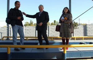 Проверка весов. Близнюк + два журналиста = 240 кг.