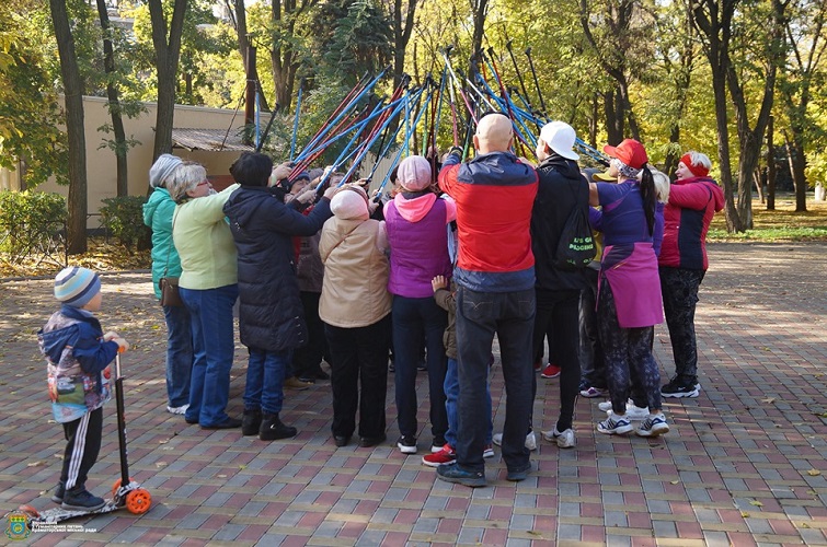 72061540 2431873863698445 5123119771868463104 n