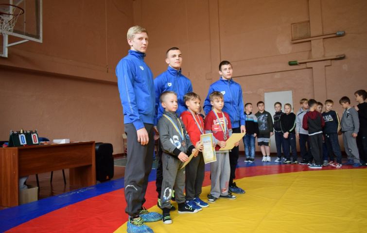 чемпионат украины по греко-римской борьбе среди юношей