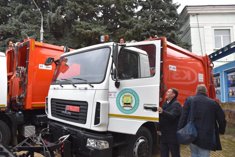 81325835 928669454202283 599601748331462656 o