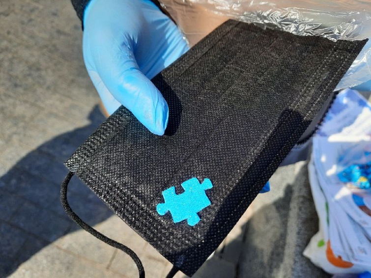 aaa4b9fd 1730 44fd b8f8 78dea969ef18