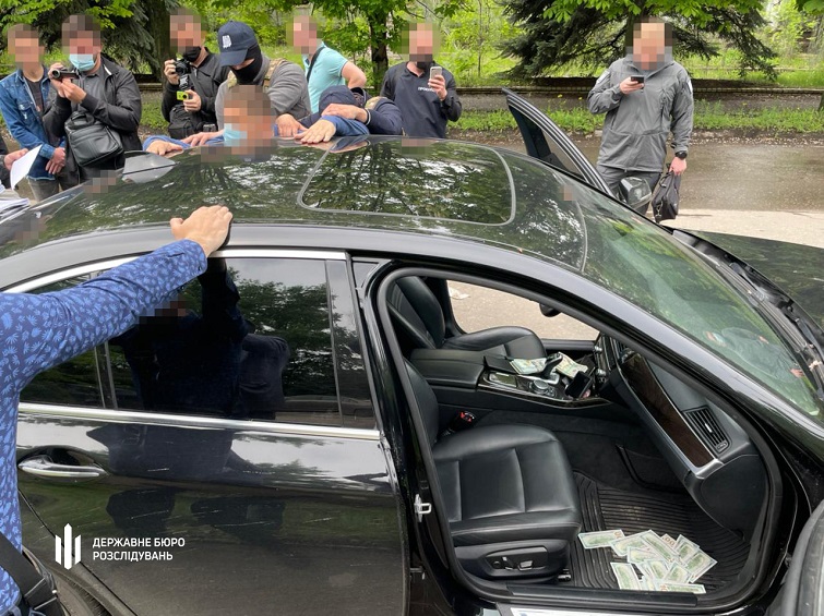 na donechchini dbr zatrimalo suddyu yakij za groshi obicyav uhvaliti potribne rishennya 1