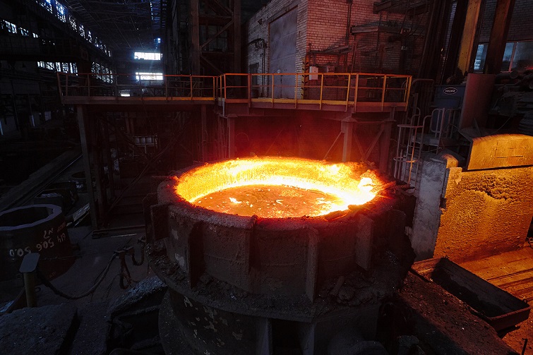 Заливка слитка 415 тонн для АЭС Тяньвань.