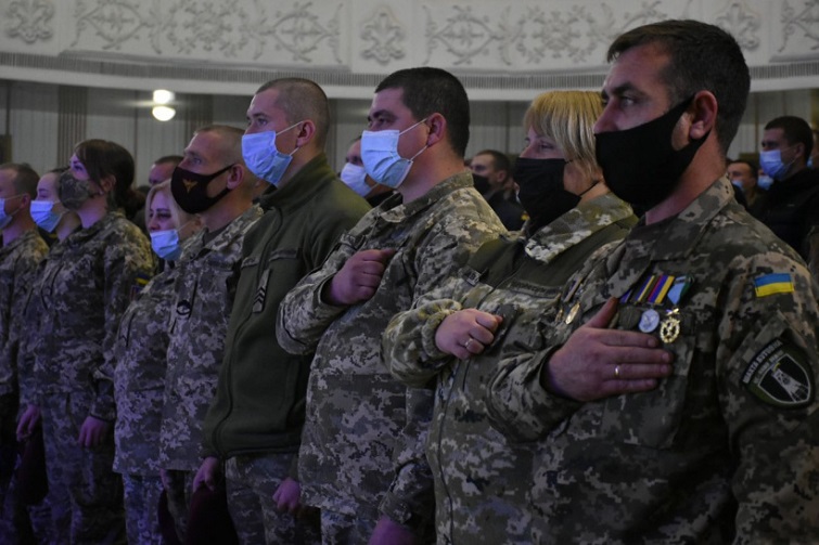 photo5422584477252695767 820x360