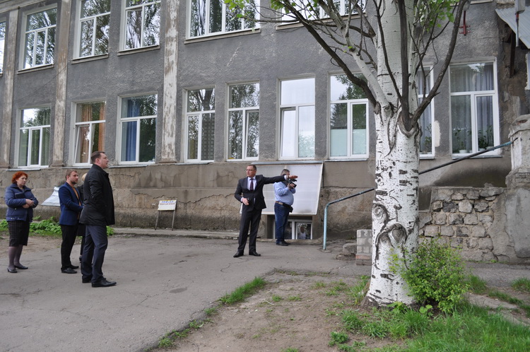 ea9e18f4-b5db-4bcd-ab7a-19b462c32842