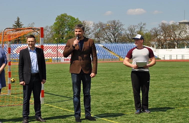 59889250 752682871800943 3389867964172861440 n