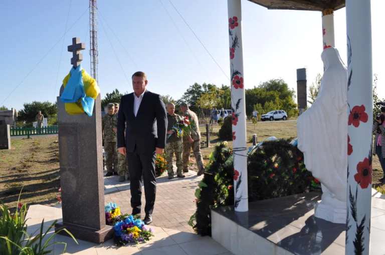 69615537 2535001739879881 6336633755964276736 n