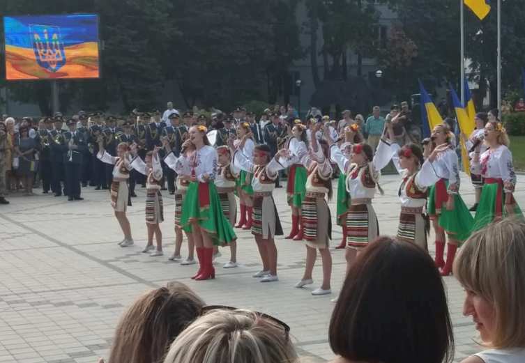 69210203 944751565901362 6585824846490370048 n