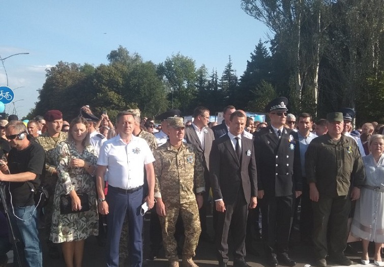 3632e89b 0782 4f3e 83fe 6a19695e13f9